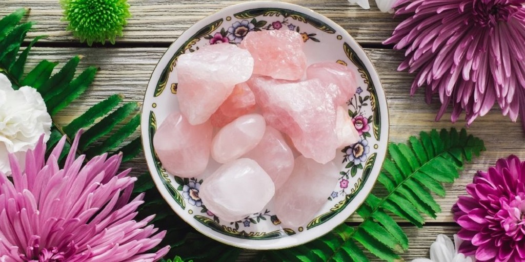 What is Rose Quartz for: Healing Properties Revealed